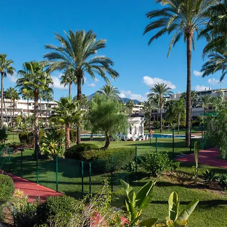 2br, Lorcrimar 4 Puerto Banus Apartment *