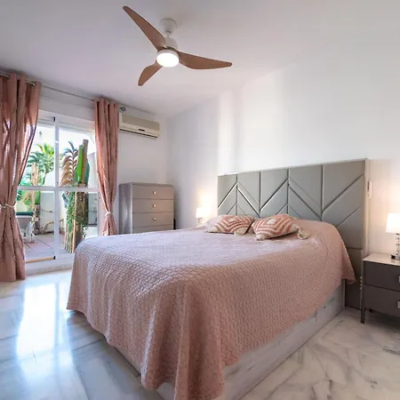 2br, Lorcrimar 4 Puerto Banus Marbella