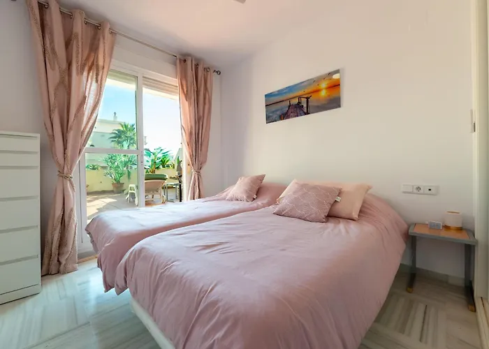 2br, Lorcrimar 4 Puerto Banus Lejlighed *