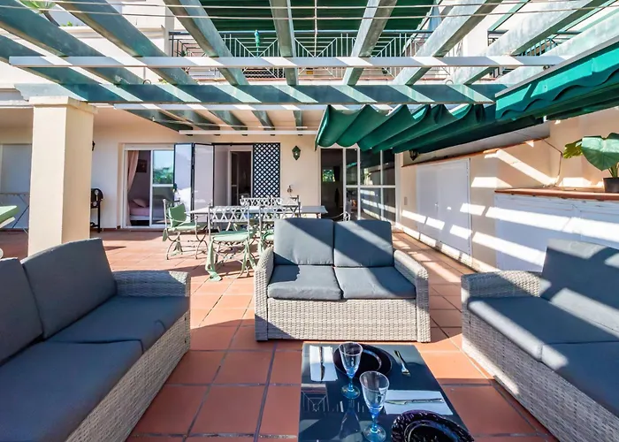2br, Lorcrimar 4 Puerto Banus Lejlighed *
