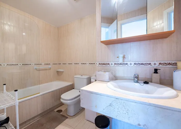 2br, Lorcrimar 4 Puerto Banus Marbella