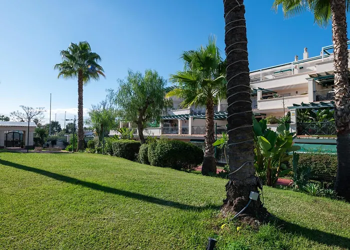 2br, Lorcrimar 4 Puerto Banus